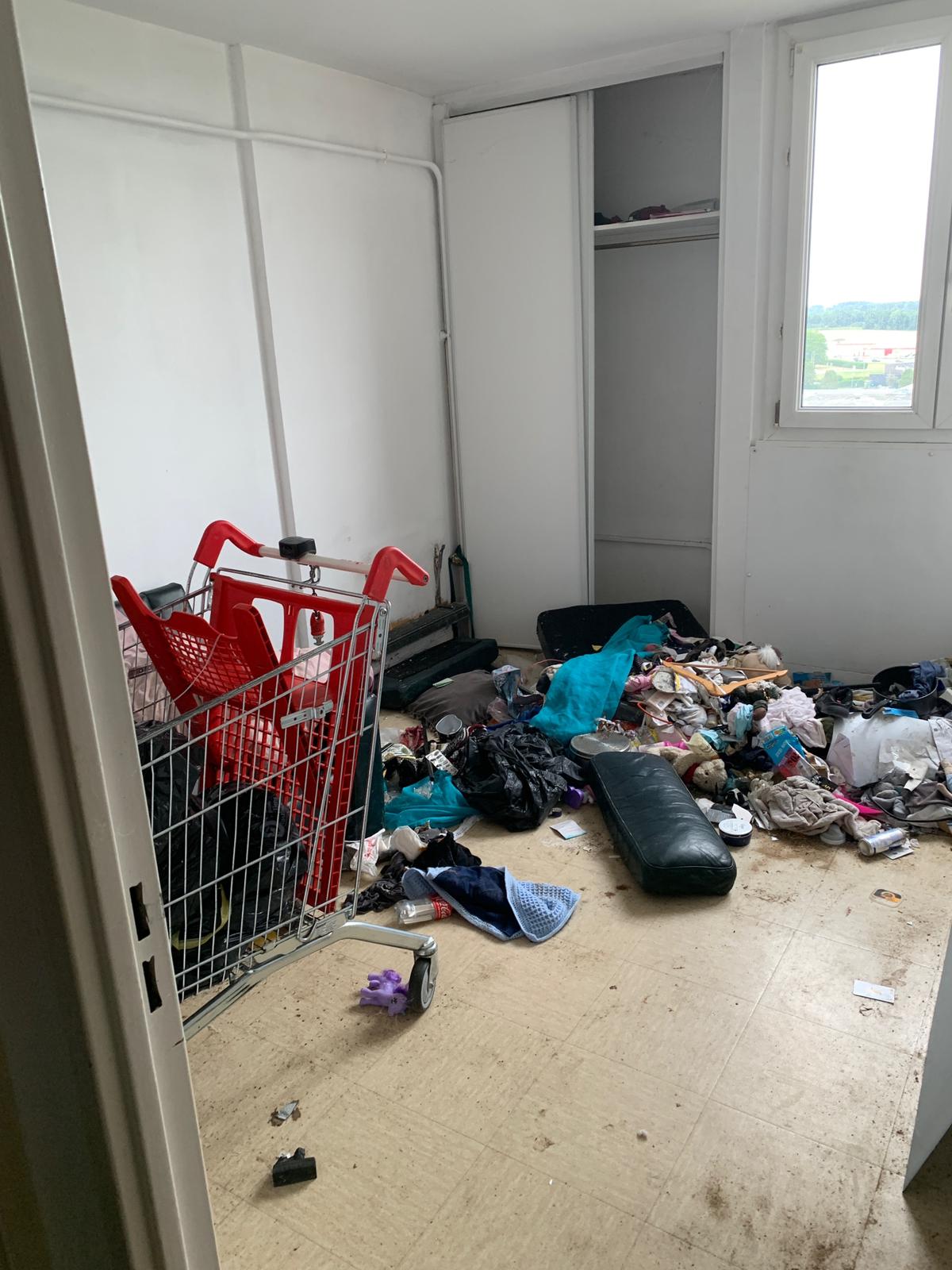 Entreprise de nettoyage après décès à Courbevoie, Neuilly-sur-seine et Levallois-Perret avec SOS DC IMG 20250623 WA0008
